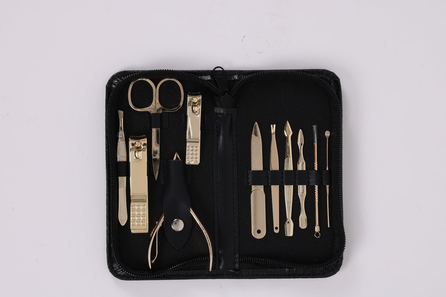 Ultimate Men’s Grooming 3-Piece Bundle: 12-in-1 Manicure Kit, T-Blade Trimmer & Nose Trimmer
